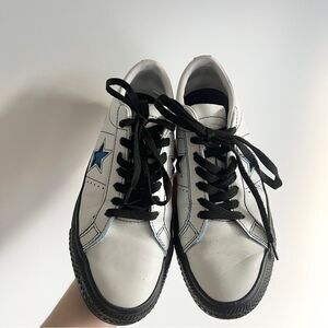 Converse One Star Pro OX Women’s Size 8.5 White Leather Sneakers with Blue Star